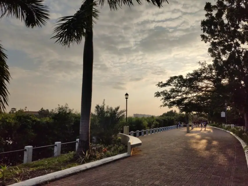 The Iloilo River Esplanade