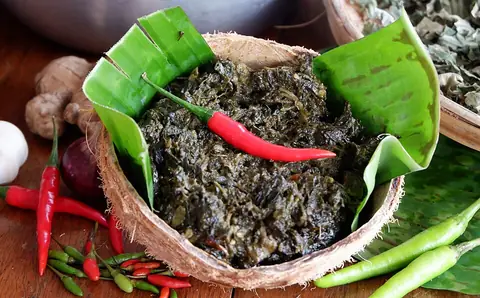 Laing: taro leaves cooked in coconut milk