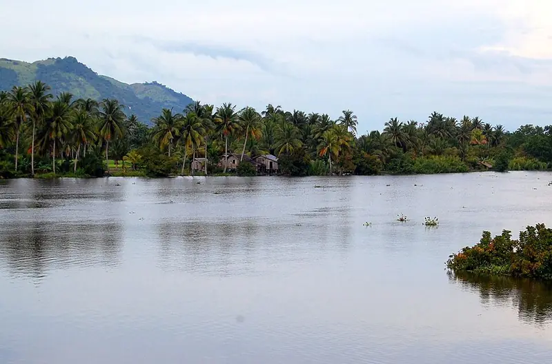 The wide Rio Grande de Mindanao at Cotabato City