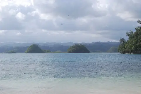 Islets of the Britania group off San Agustin